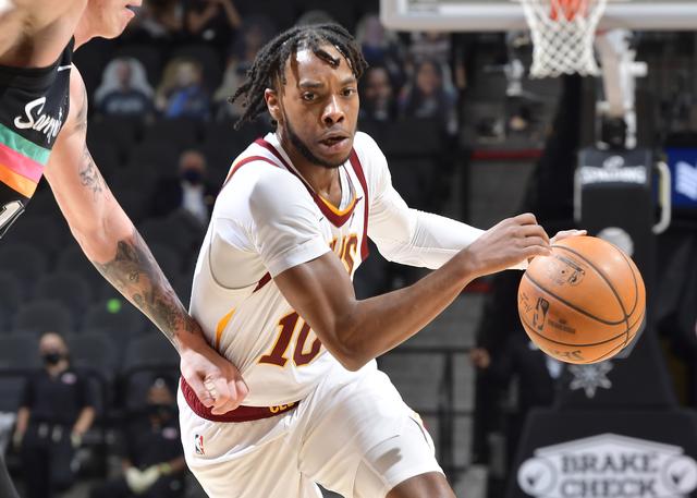 留下属于自 留下属于自